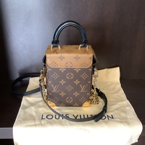 Louis Vuitton Camera Box Bag - Picture 9 of 10